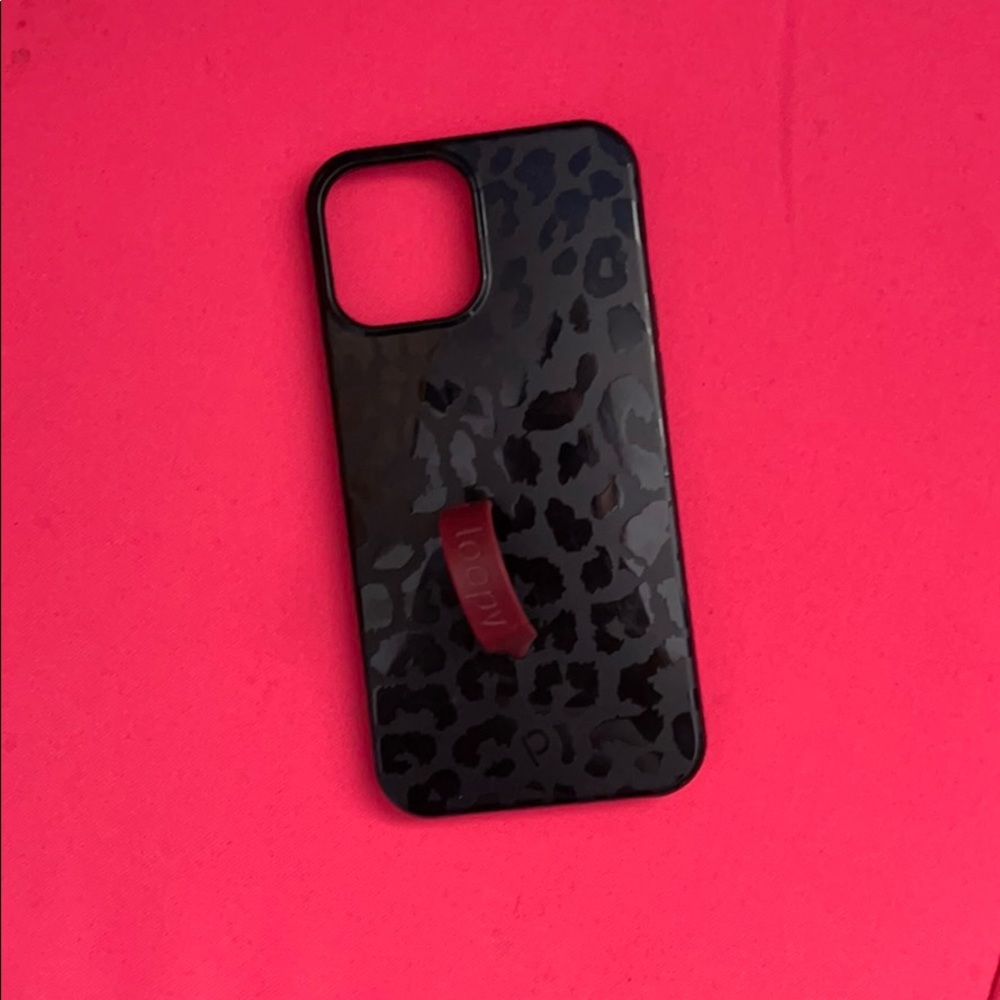 Loopy phone case